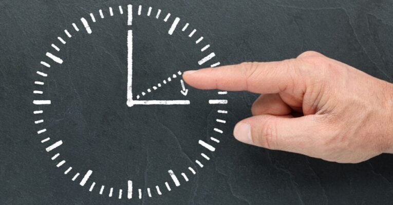 5 CONSEJOS PARA AFRONTAR EL CAMBIO HORARIO